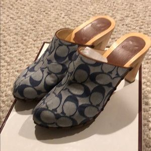 Coach clogs lightly used